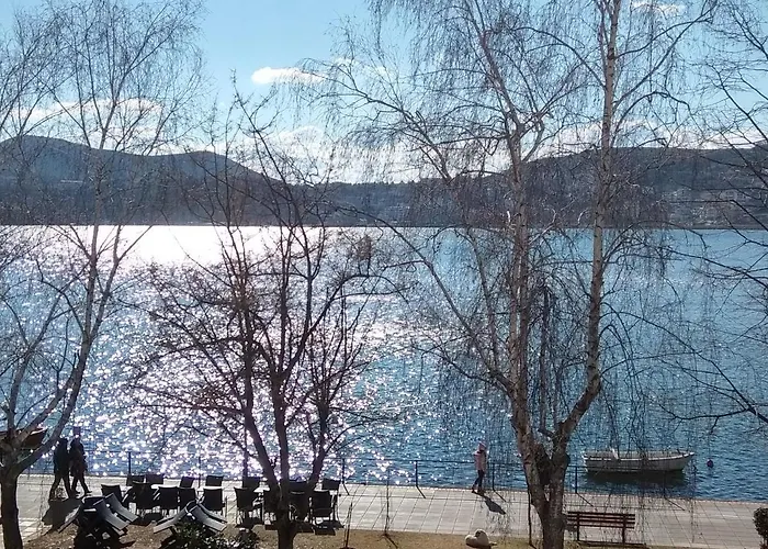 Ck Lake View